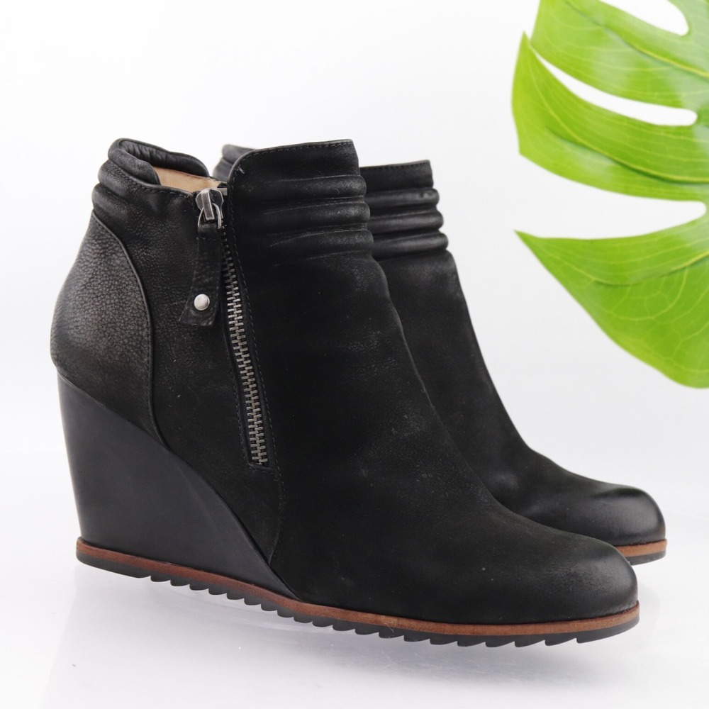 Biala Womens Ahton Boots Size 42 11 Black Leather Wedge Heel Ankle Booties Lug